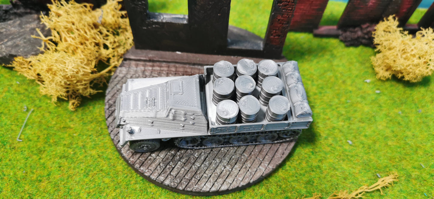 Schwerer Wehrmachtsschlepper (SWS) mit Ladung