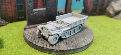 Sd.Kfz. 10 Halbkettenfahrzeug "Pritsche"