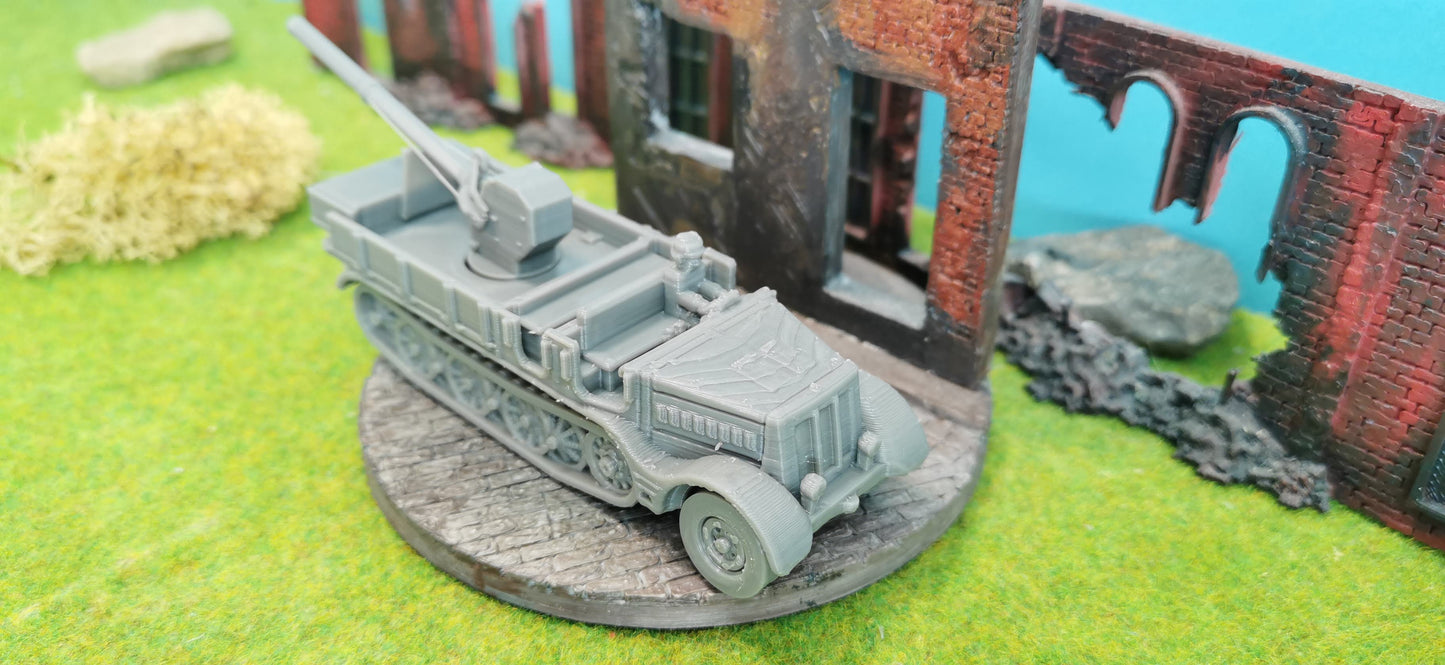 Sd.Kfz. 9 Halbkettenfahrzeug "offen" mit Bilstein Kran