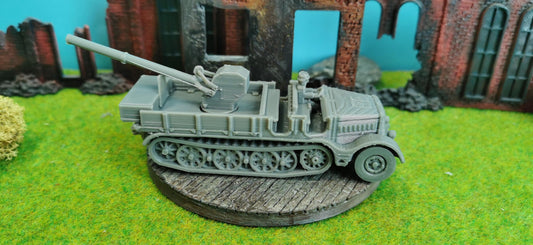 Sd.Kfz. 9 Halbkettenfahrzeug "offen" mit Bilstein Kran