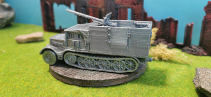 Sd.Kfz. 9 ähnlich "Diana" Halbkettenfahrzeug mit 7.62cm Pak
