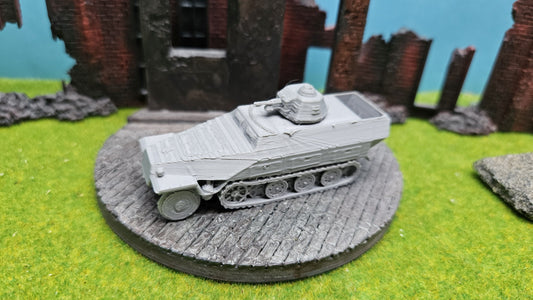 Sd.Kfz. 251 (Ausf. D) mit R35 Turm