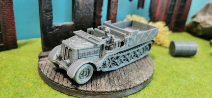 Sd.Kfz. 9 "Famo" Artilleriezugmaschine offene Kabine + Pritsche