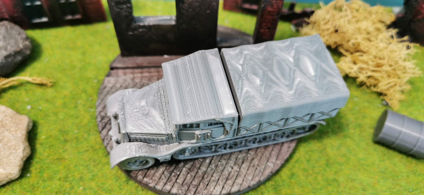 Sd.Kfz. 9 "Famo" Artilleriezugmaschine geschlossen