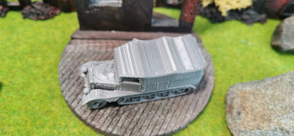 Sd.Kfz. 11 Halbkettenfahrzeug Artilleriezugmaschine geschlossen