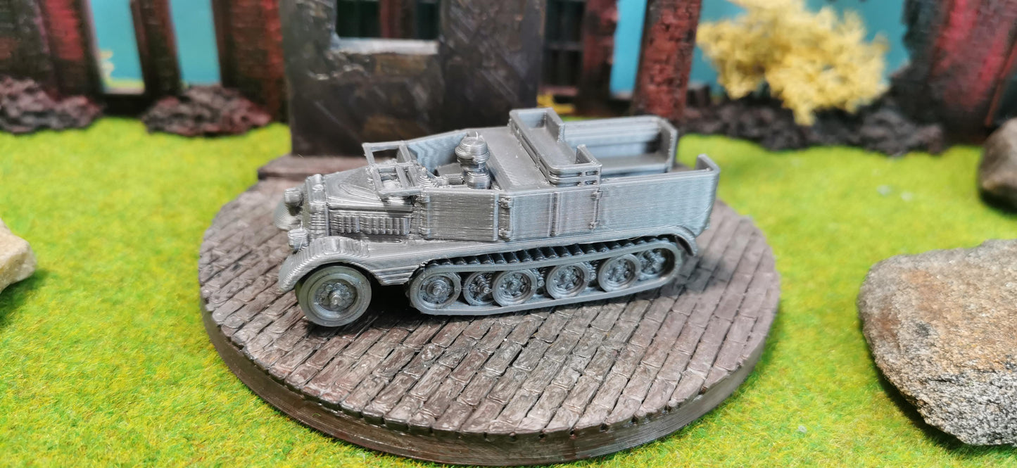 Sd.Kfz. 11 Halbkettenfahrzeug Artilleriezugmaschine "Fenster unten"