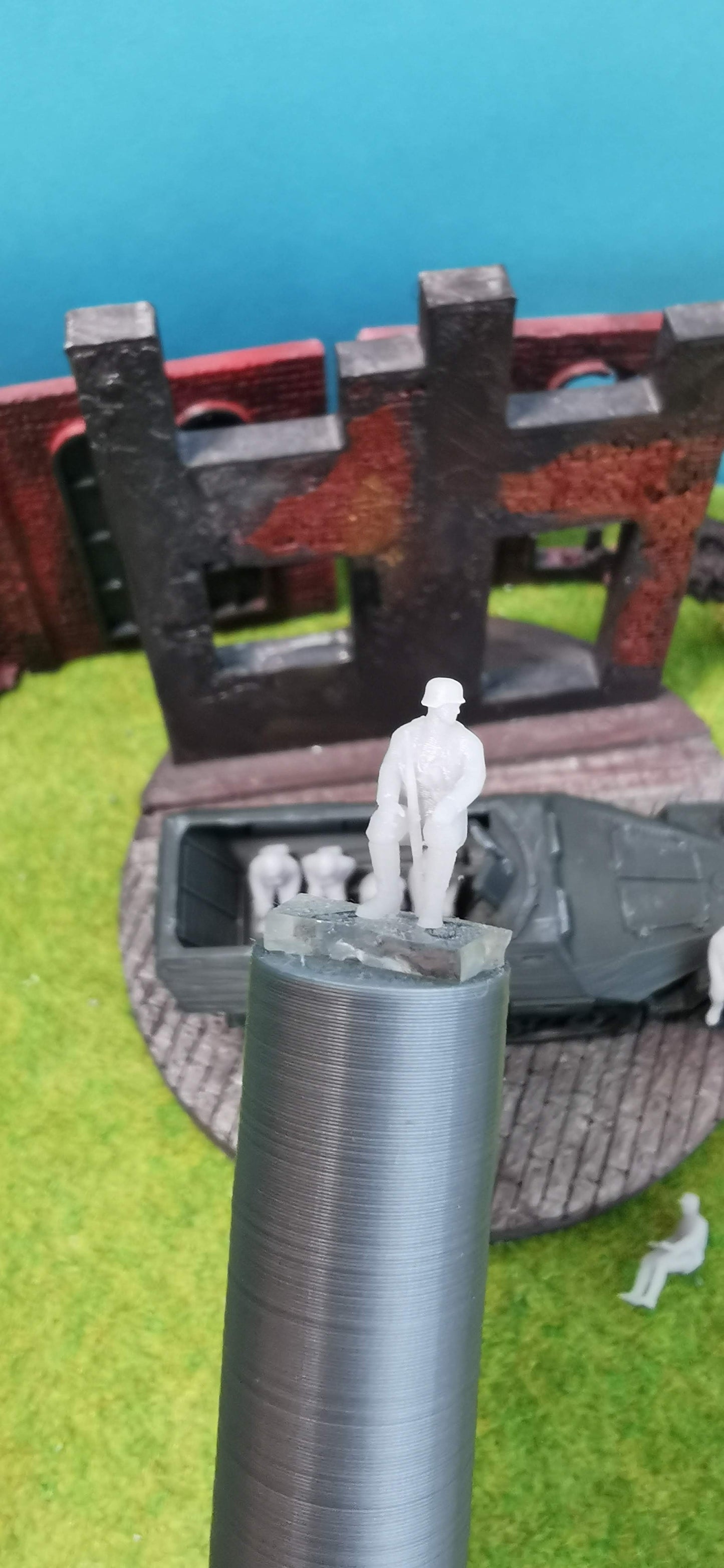 7x Resin Figuren "sitzende Deutsche Soldaten 2" der Wehrmacht WW2