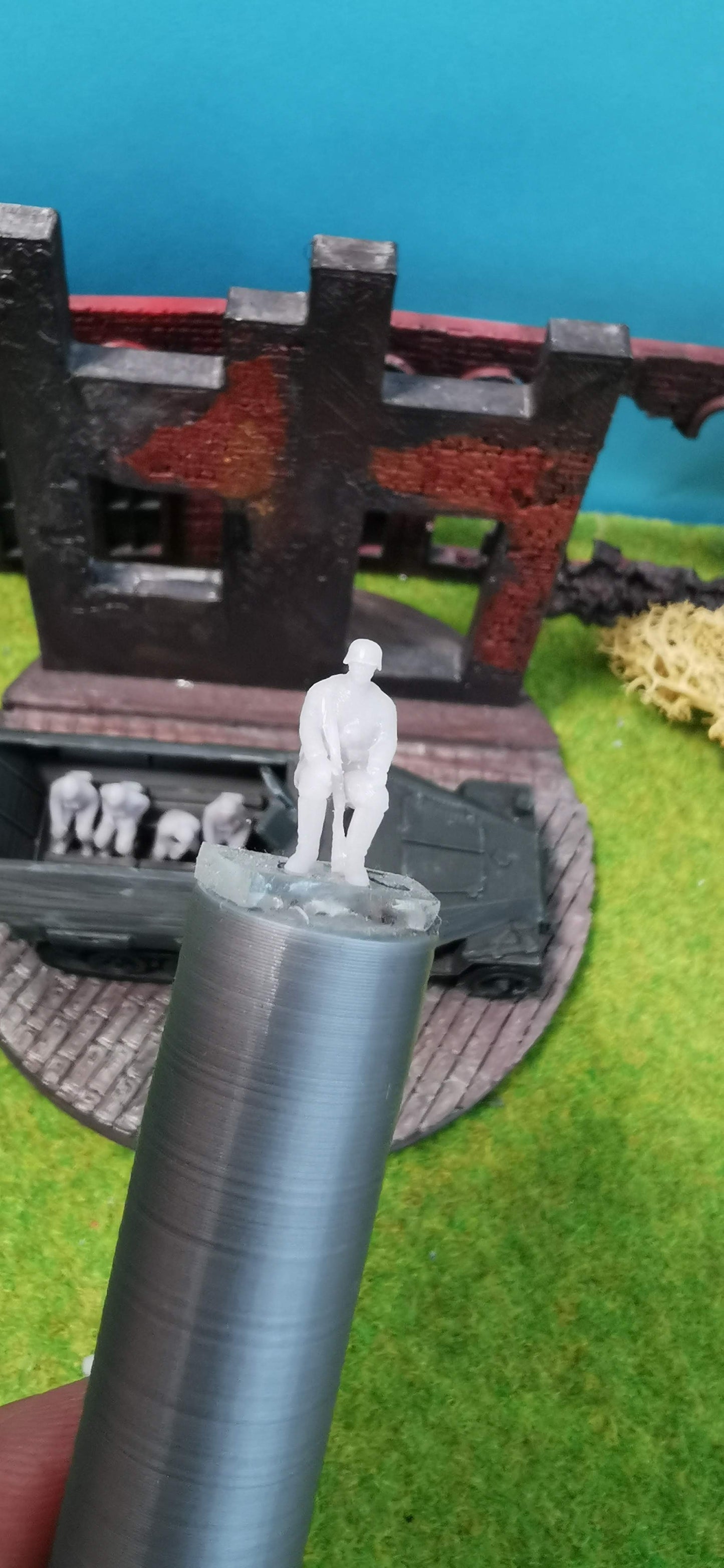 7x Resin Figuren "sitzende Deutsche Soldaten 2" der Wehrmacht WW2