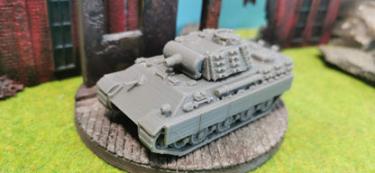 Sturmmörser "Panther G" mit Schürzen