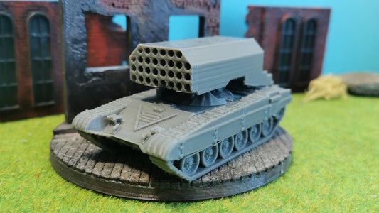 TOS-1 Buratino schwerer gepanzerter Mehrfachraketenwerfer