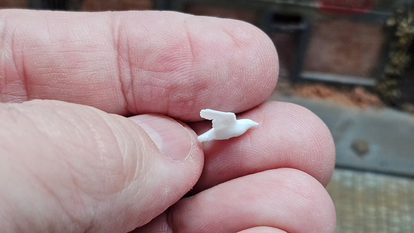 10 Stück Tauben für Spur 1 (1:32/1:35) weiß