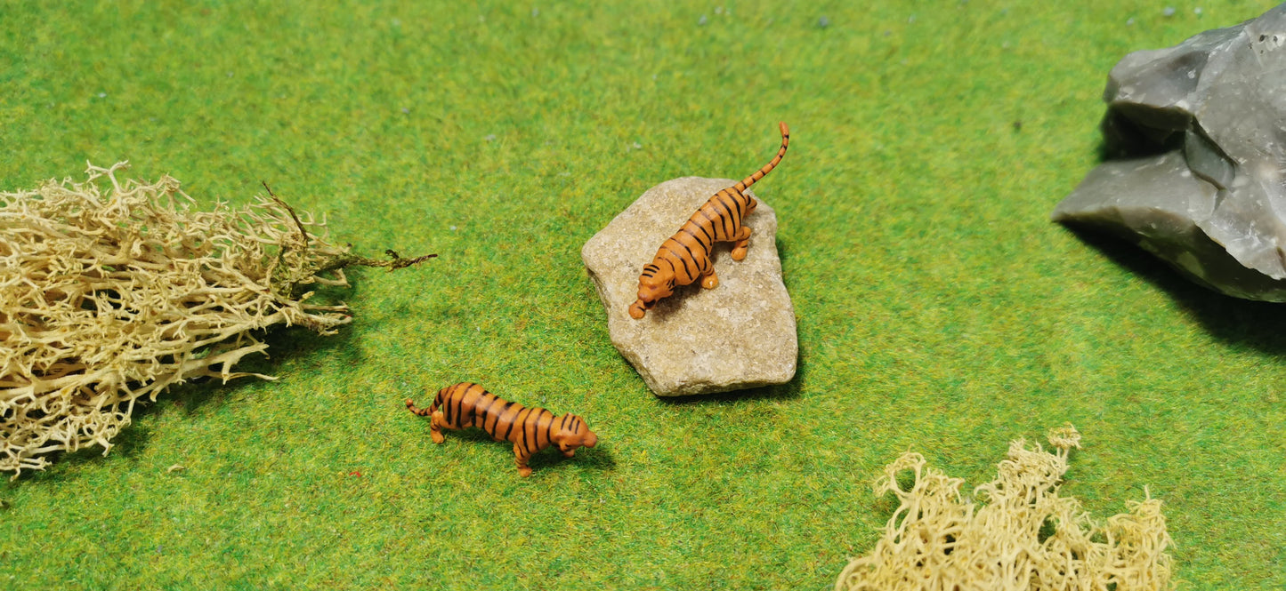 2x Tiger Raubkatzen Figuren Set Tiere 1:87 (H0) - bemalt