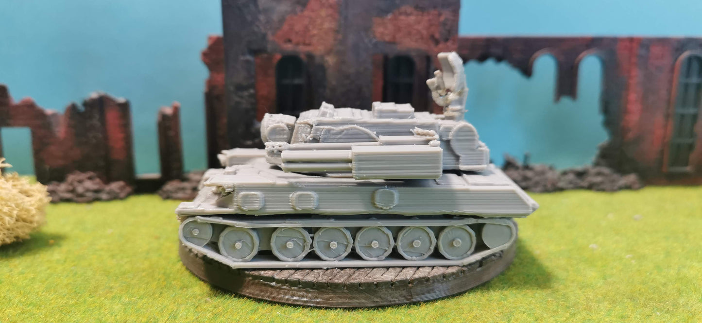 Tunguska 2K22 sowjetischer Flugabwehrpanzer