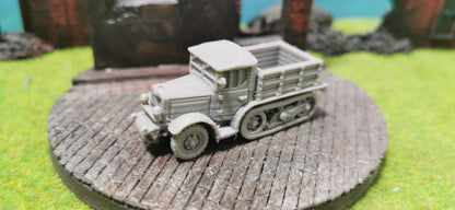 Wehrmacht UNIC P107 Halbkettenfahrzeug "Pionier Traktor"