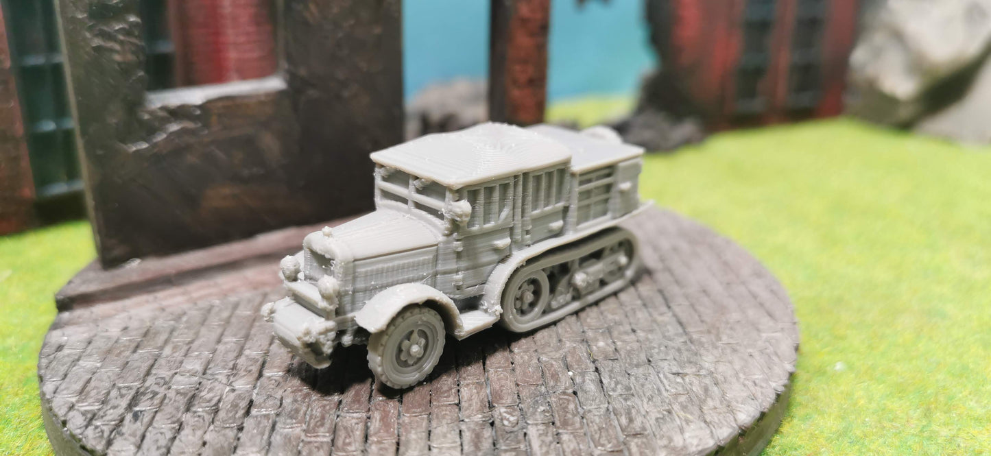 Wehrmacht UNIC P107 Pioniertraktor "geschlossen" Halbkettenfahrzeug