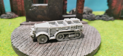 Wehrmacht UNIC U340f Artillerietraktor Halbkettenfahrzeug offen