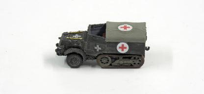 Wehrmacht UNIC P107 Schützenpanzerwagen "Krankenwagen"