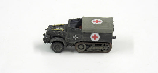 Wehrmacht UNIC P107 Schützenpanzerwagen "Krankenwagen"