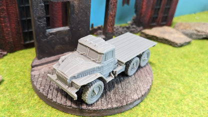 Ural 4320 sowjetischer LKW "Flach"