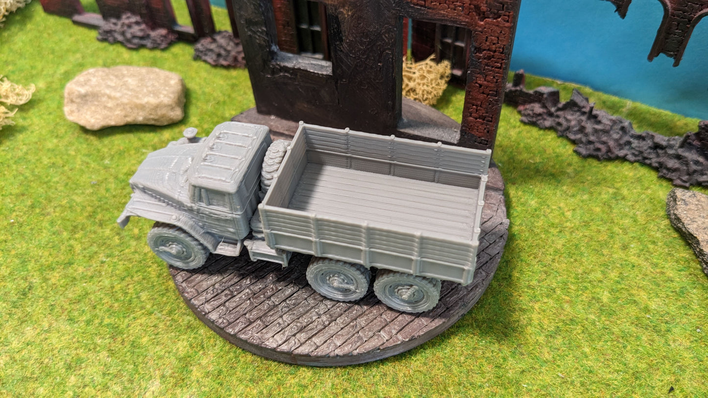 Ural 4320 sowjetischer LKW "Pritsche Hoch"