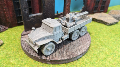 Ural 4320 mit 23-mm-Flugabwehrkanone SU-23-2 (ZU-23)