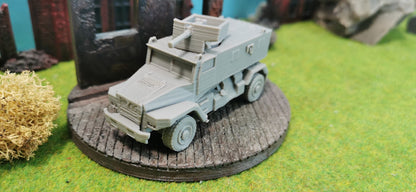 Ural Typhoon sowjetisches gepanzertes MRAP (2-Achsen)