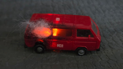 Diverse brennende H0 Autos "Krawalle" + Feuer LED (1:87)