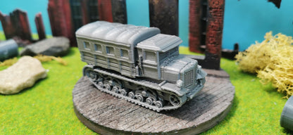 Voroshilovets russischer Artilleriezugmaschine geschlossen