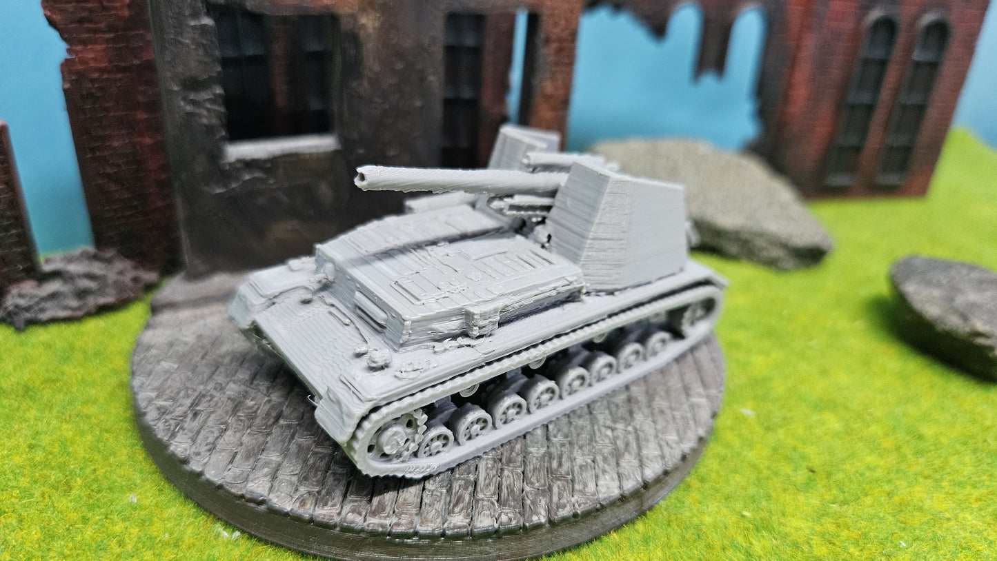 Waffenträger auf Pz4 mit "LeFH18"