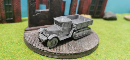 ZIS-42 russisches Halbkettenfahrzeug