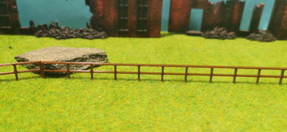 12 Stück "Holz-Zaun" Geländer in Hell oder Dunkel