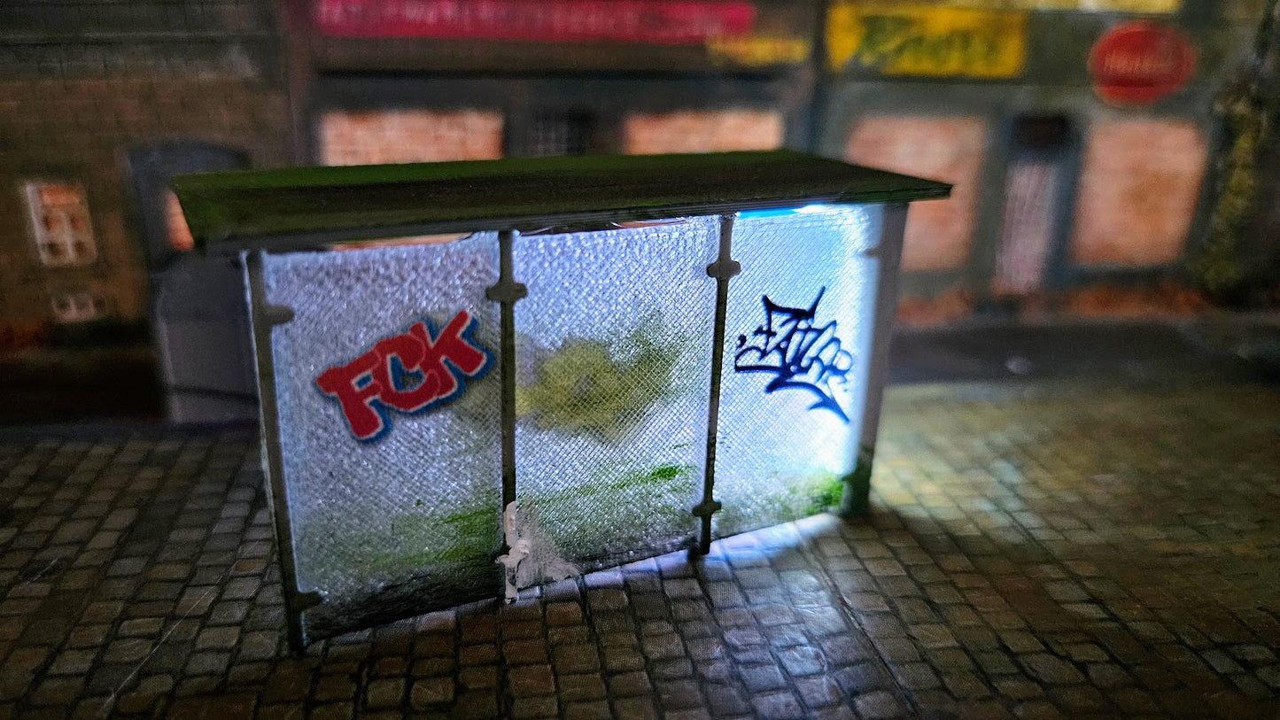 Bushaltestelle als Bausatz oder bemalt (inkl. Graffiti) ggf. LED Beleuchtet