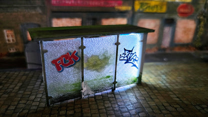 Bushaltestelle als Bausatz oder bemalt (inkl. Graffiti) ggf. LED Beleuchtet